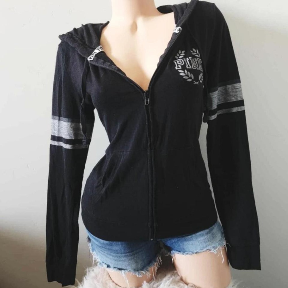 VS PINK sweater